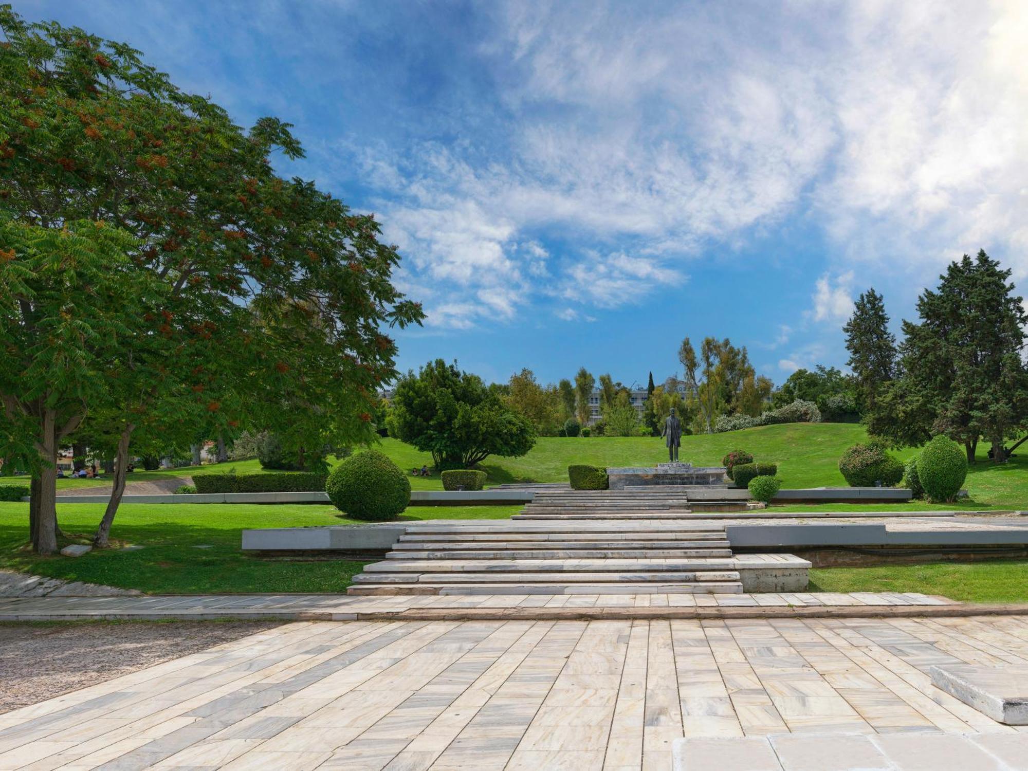 Beautiful Apartment In Kolonaki Atenas Exterior foto